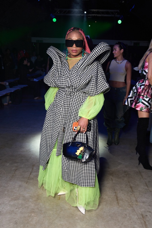 مجموعة مارك فاست تعكس روح المدن الديناميكية وفن الشارع الشبابي