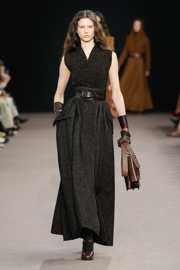  مجموعة ماكس مارا لخريف 2025 بعنوان “بطلات جامحات”