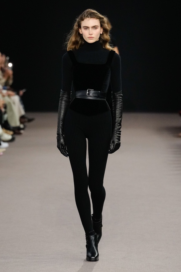  مجموعة ماكس مارا لخريف 2025 بعنوان “بطلات جامحات”