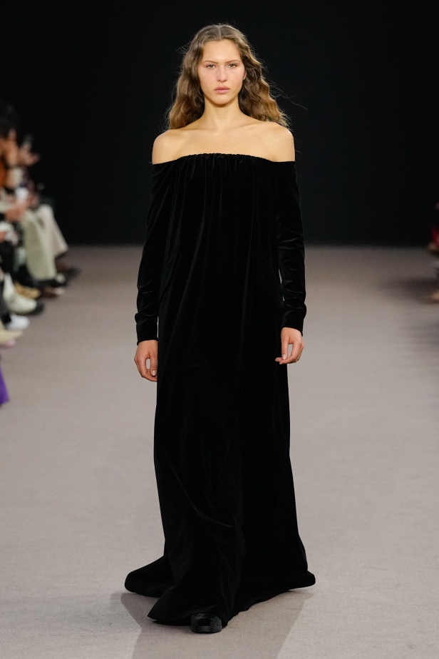  مجموعة ماكس مارا لخريف 2025 بعنوان “بطلات جامحات”