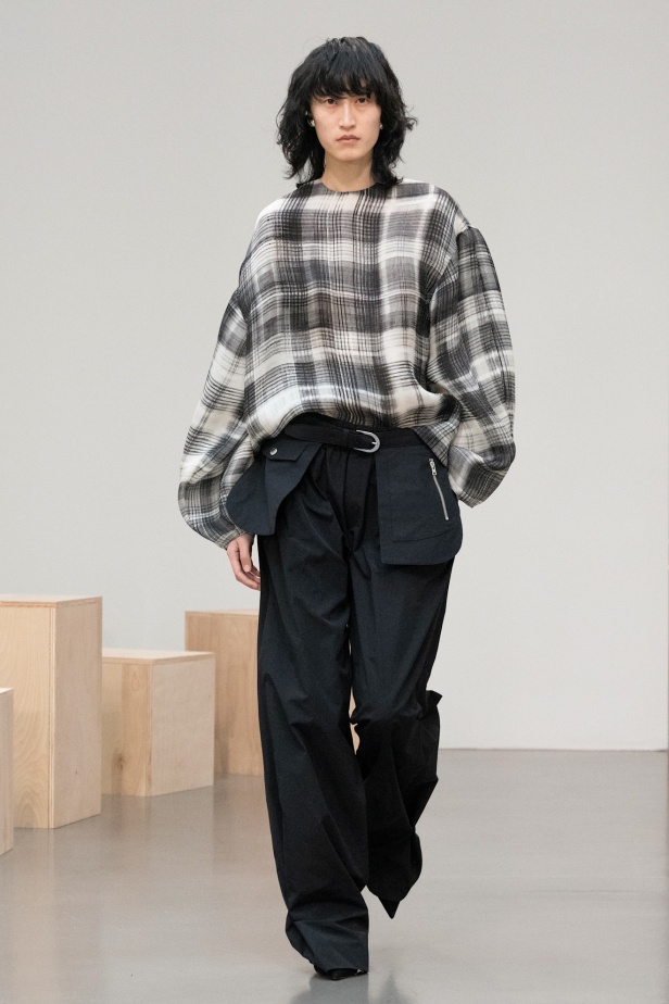 براندن ماكسويل مجموعة مميزة قريبة من قلب جميع النساء في أسبوع نيويورك (فيديو)