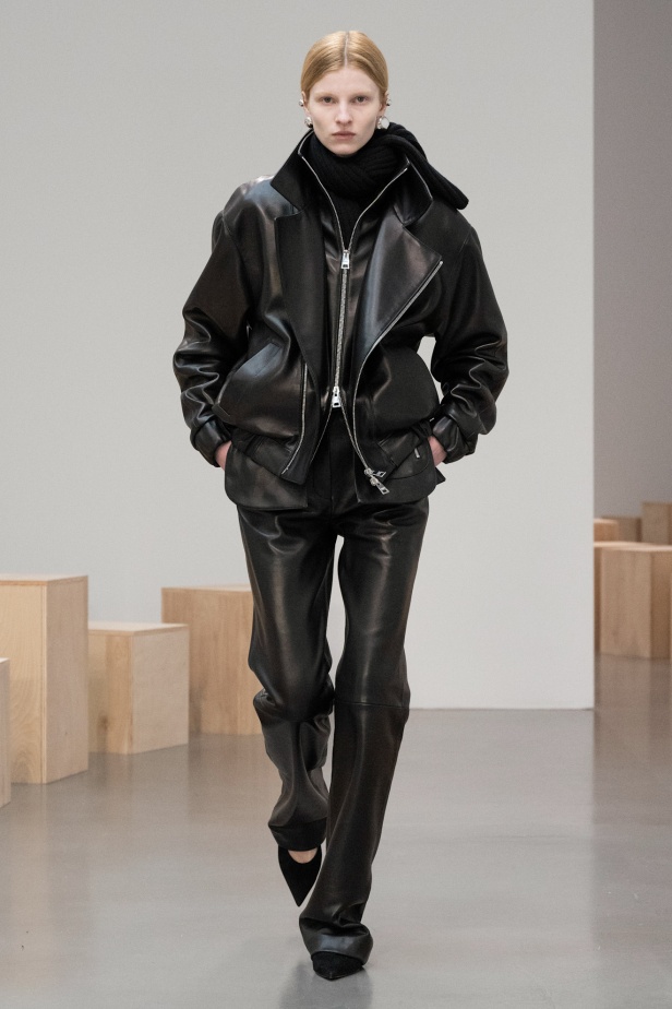 براندن ماكسويل مجموعة مميزة قريبة من قلب جميع النساء في أسبوع نيويورك (فيديو)