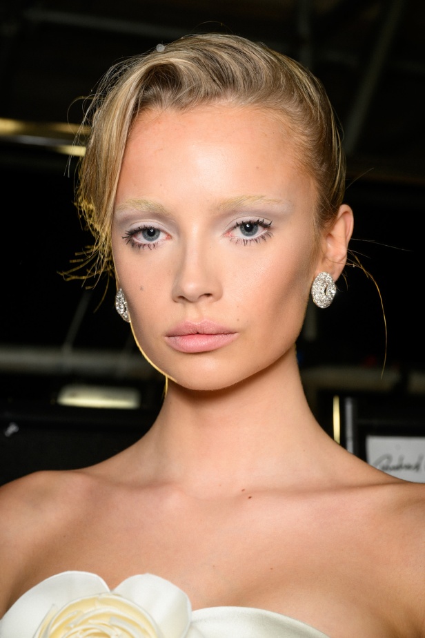 مجموعة خريف وشتاء 2025 من Richard Quinn