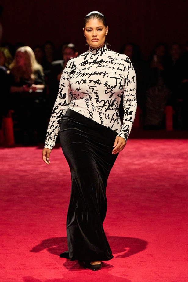 مجموعة Christian Siriano لخريف وشتاء 2025 في نيويورك