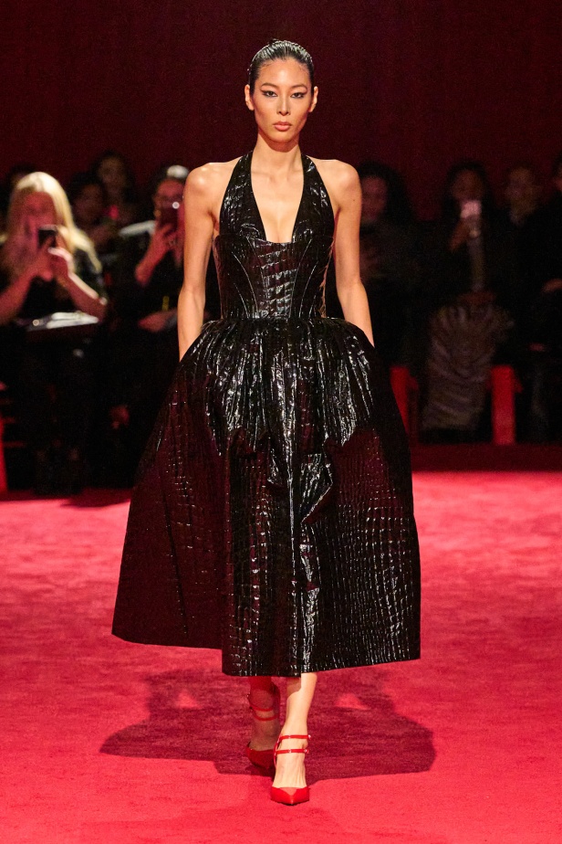 مجموعة Christian Siriano لخريف وشتاء 2025 في نيويورك