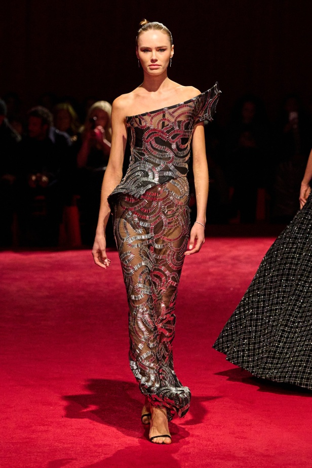 مجموعة Christian Siriano لخريف وشتاء 2025 في نيويورك