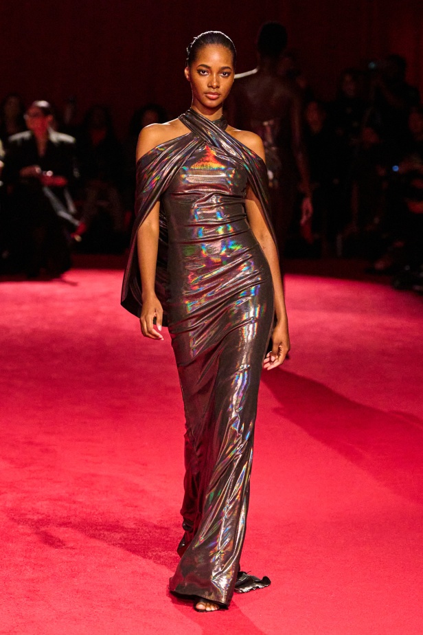 مجموعة Christian Siriano لخريف وشتاء 2025 في نيويورك