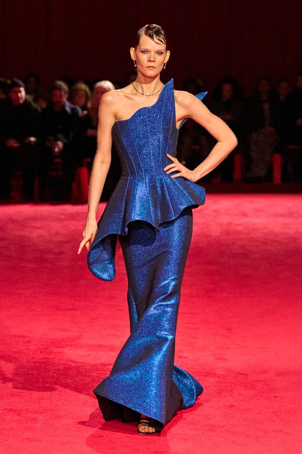 مجموعة Christian Siriano لخريف وشتاء 2025 في نيويورك