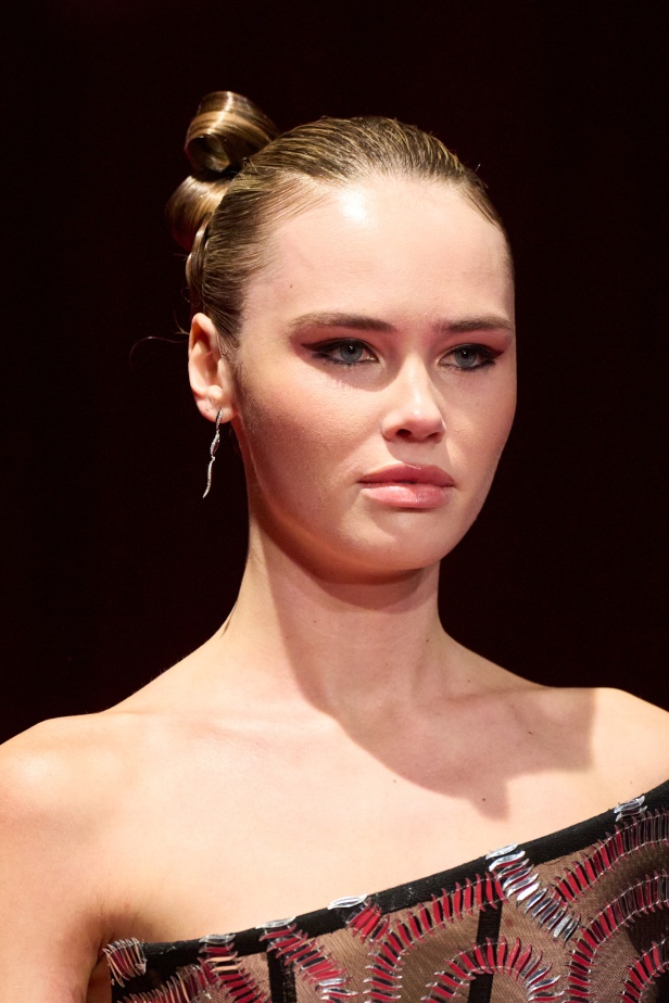 مجموعة Christian Siriano لخريف وشتاء 2025 في نيويورك