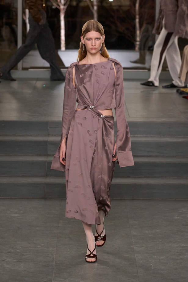 مجموعة Tory Burch لخريف وشتاء 2025 