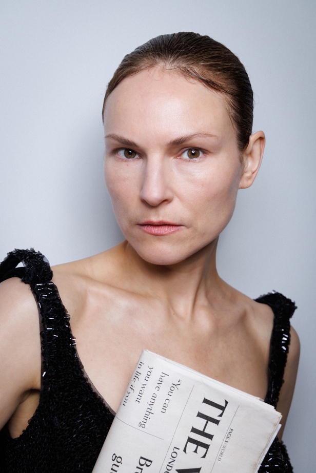  مجموعة Emilia Wickstead لشتاء 2025 