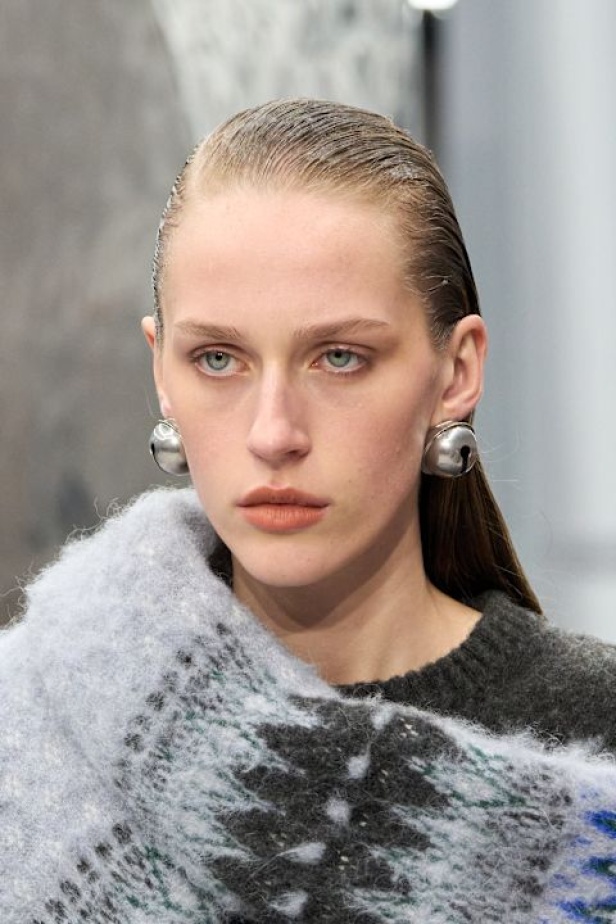 مجموعة Acne Studios لخريف وشتاء 2025