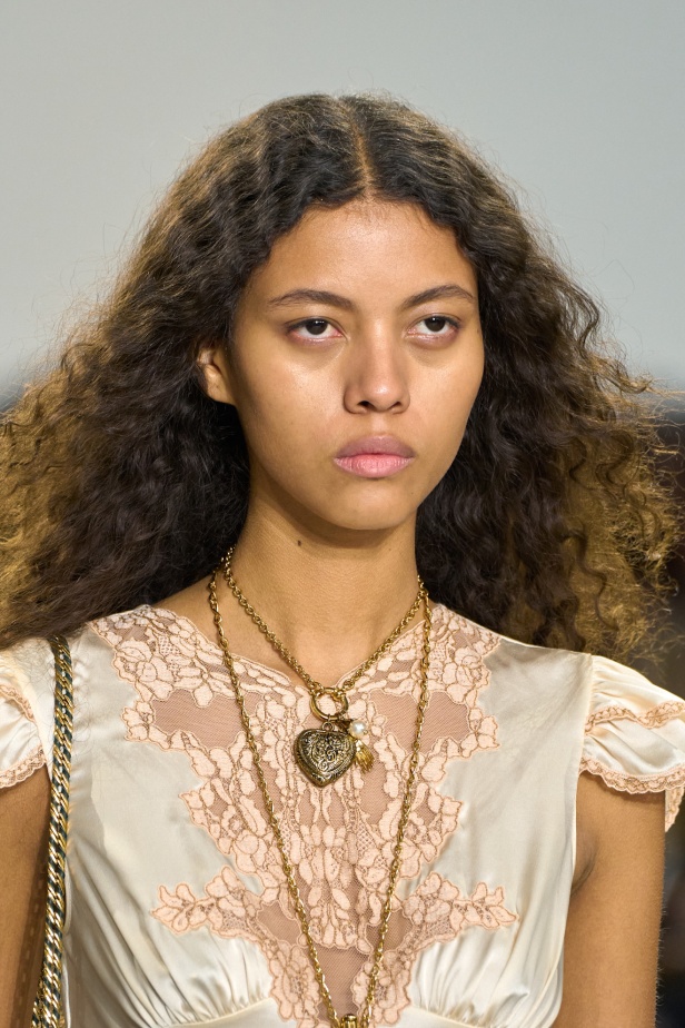 مجموعة Chloe لخريف وشتاء 2025