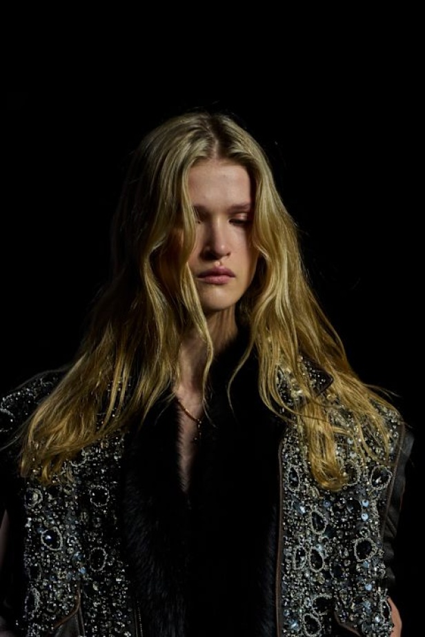  مجموعة Dolce & Gabbana لخريف وشتاء 2025 في ميلانو