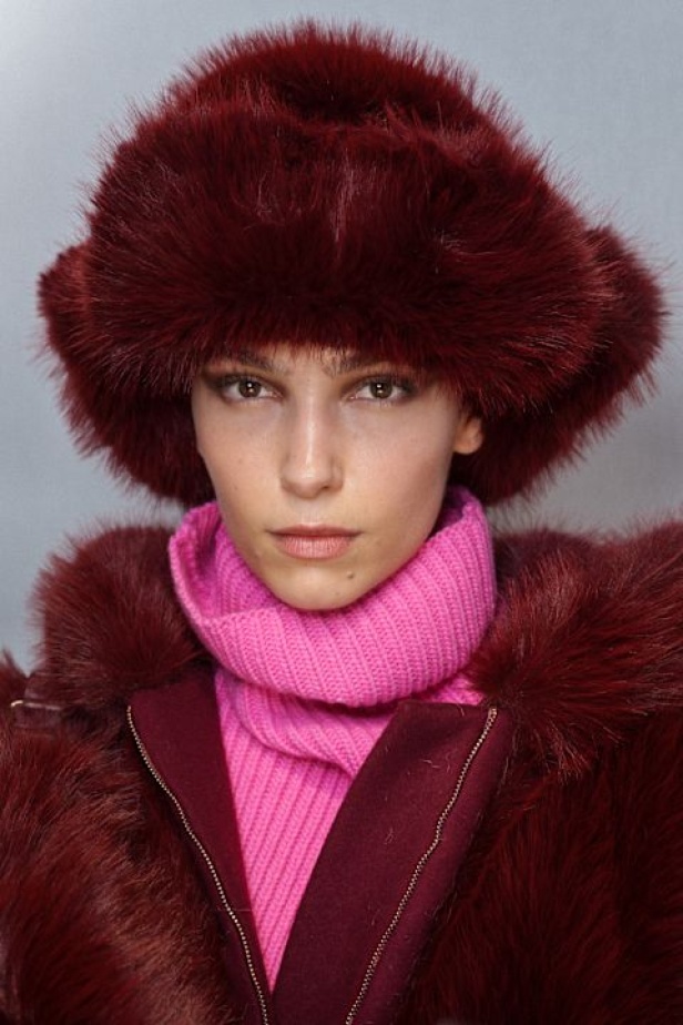  مجموعة إيلي صعب لخريف وشتاء 2025