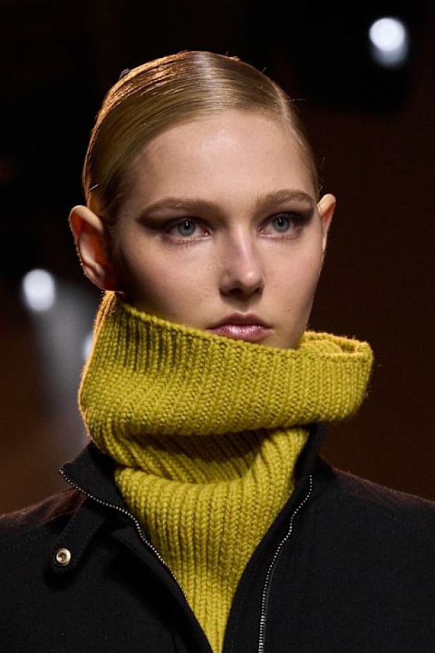  مجموعة إيلي صعب لخريف وشتاء 2025