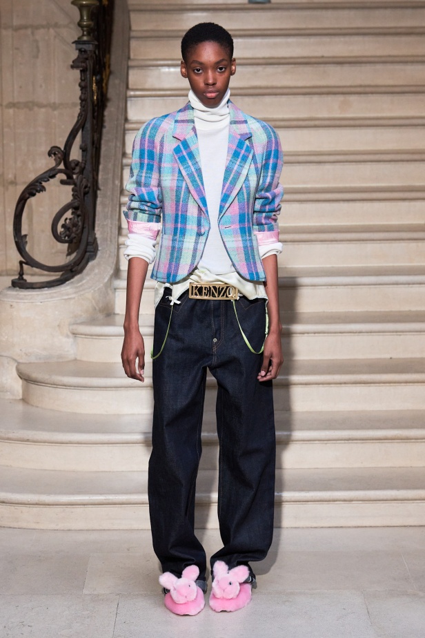 Kenzo تحيي أسلوب البانك في مجموعة خريف وشتاء 2025