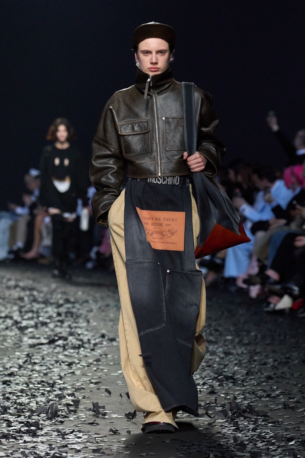 مجموعة Moschino لخريف وشتاء 2025