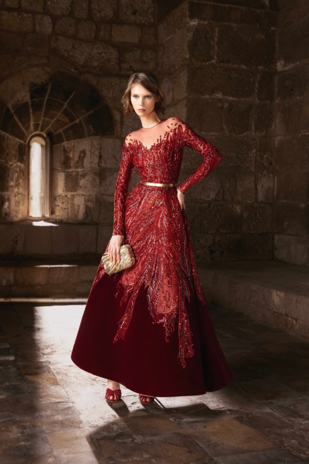 "من الحرير والصلب"... مجموعة طوني ورد لخريف وشتاء 2025 تستكشف التناقضات بلمسة من الرقي والأناقة