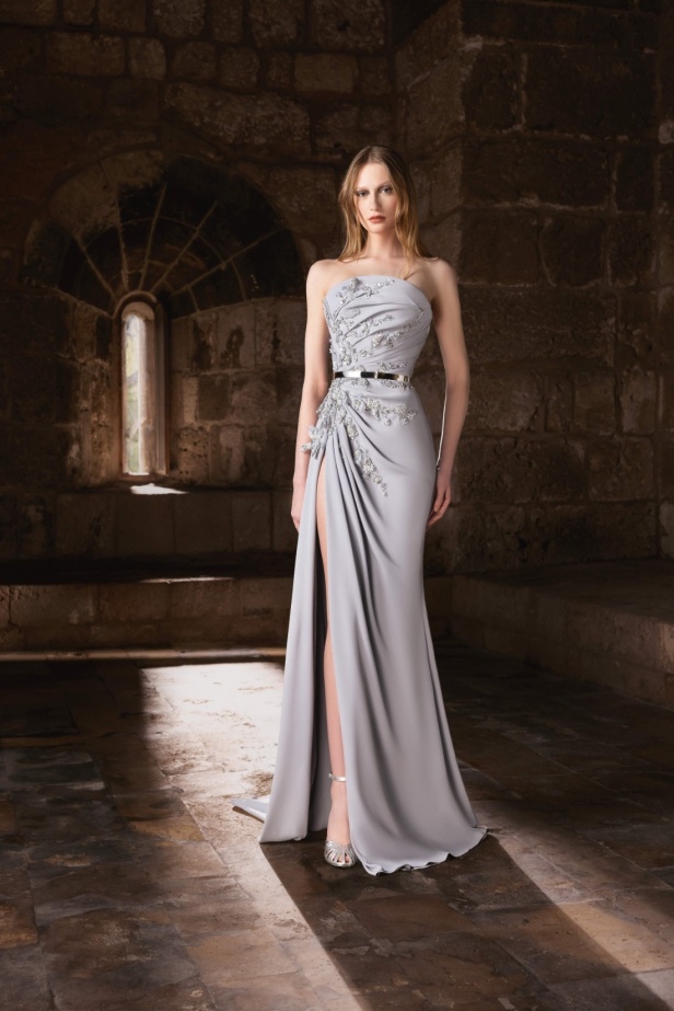 "من الحرير والصلب"... مجموعة طوني ورد لخريف وشتاء 2025 تستكشف التناقضات بلمسة من الرقي والأناقة