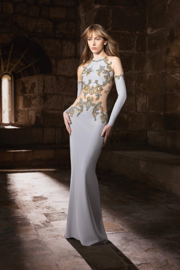 "من الحرير والصلب"... مجموعة طوني ورد لخريف وشتاء 2025 تستكشف التناقضات بلمسة من الرقي والأناقة