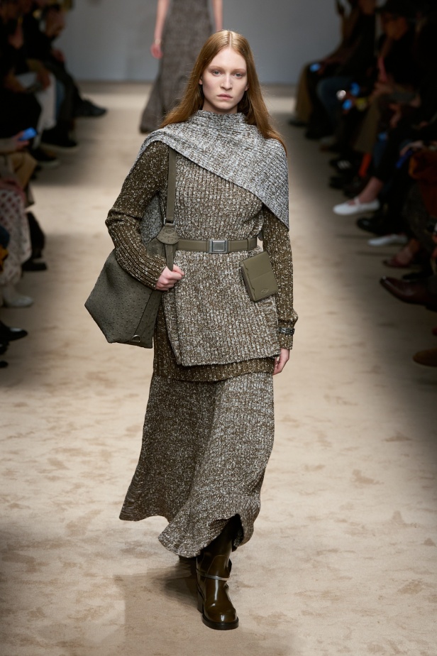 الفن يعانق الموضة في مجموعة Tod’s لخريف وشتاء 2025