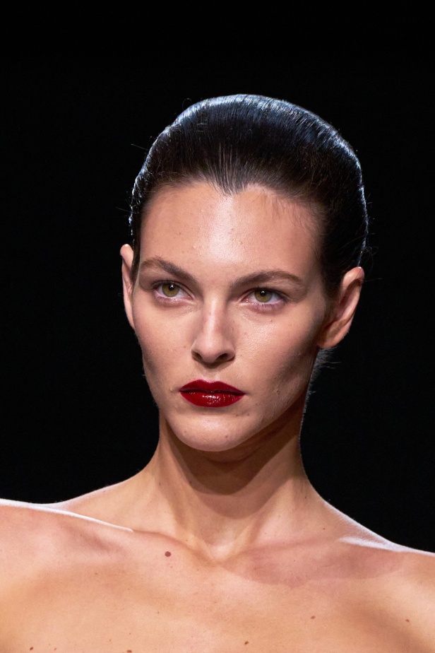 Haider Ackermann لـTom Ford خريف 2025