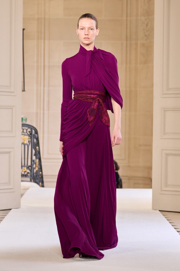 مجموعة Giambattista Valli لخريف وشتاء 2025