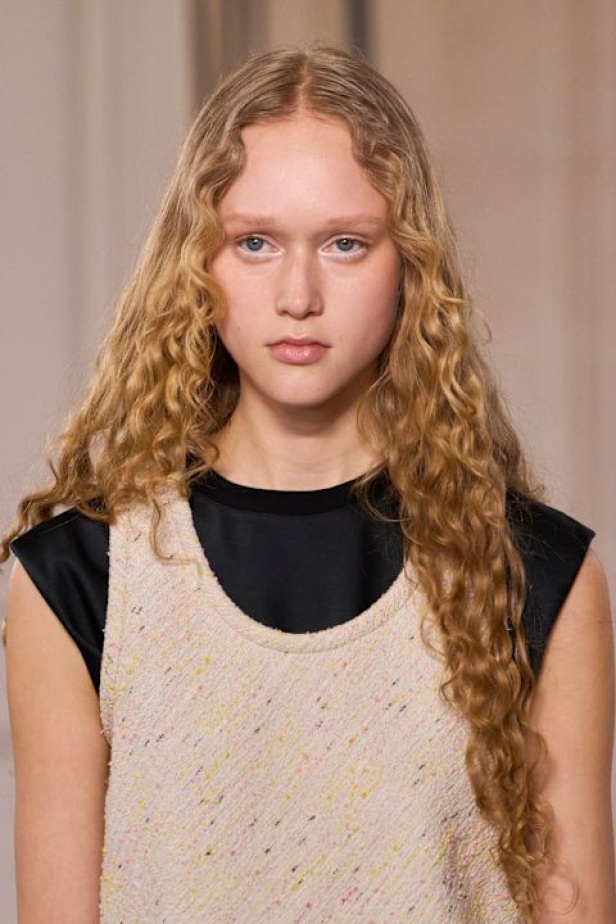 مجموعة Gimbattista Valli لخريف وشتاء 2025