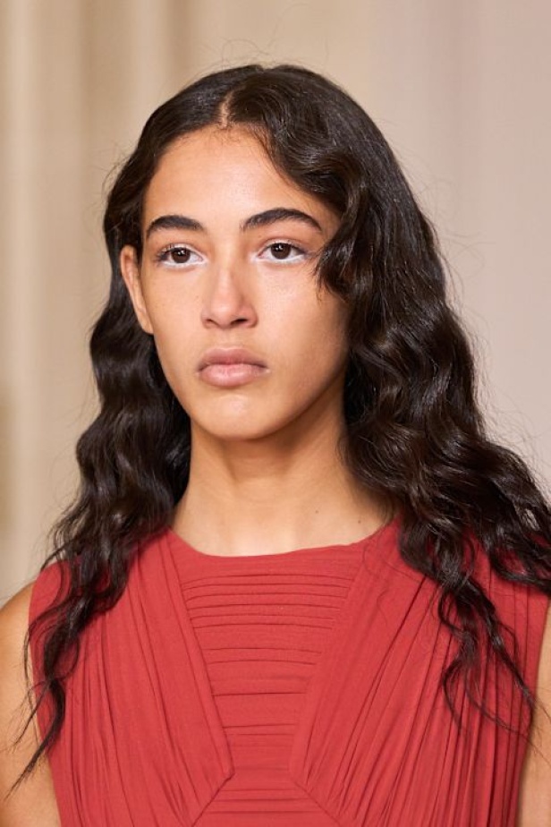 مجموعة Gimbattista Valli لخريف وشتاء 2025