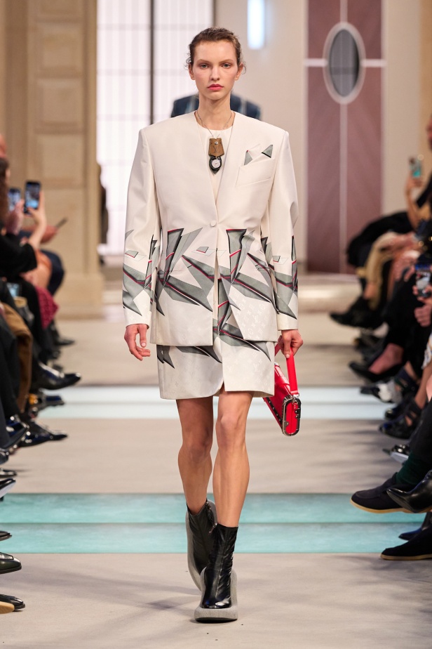 مجموعة Louis Vuitton لخريف وشتاء 2025