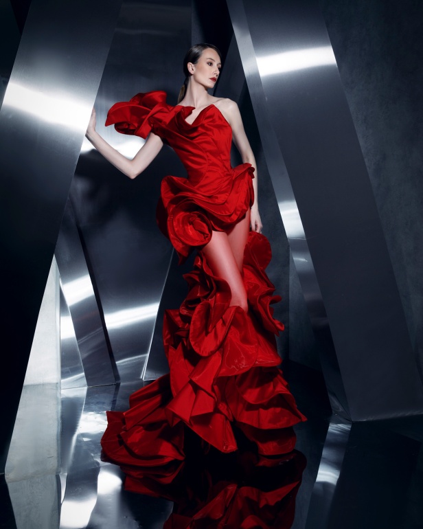 مجموعة Harmony لخريف وشتاء 2025 للمصمم زياد نكد