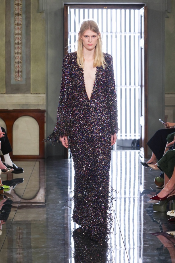 غوتشي هي فلورنسا، وفلورنسا هي غوتشي... عرض كروز 2026 يحتفي بالجذور والإرث من قلب أرشيف الدار