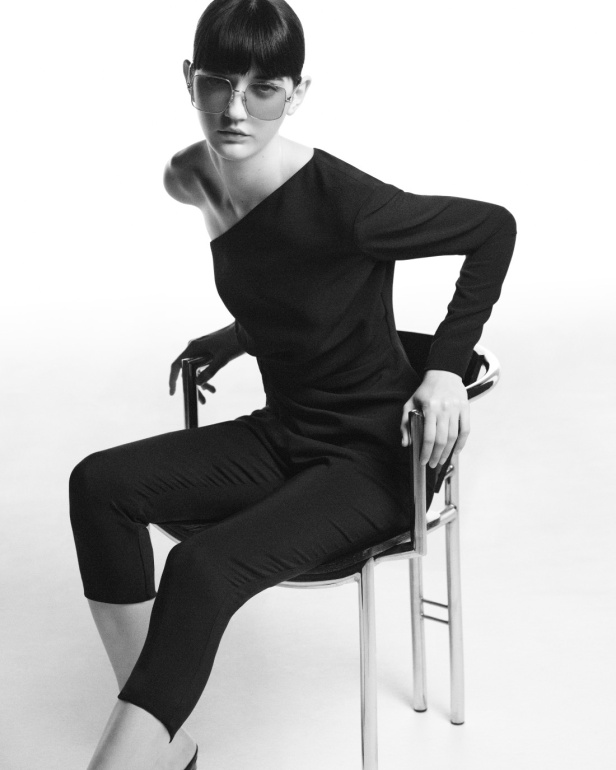 "من الفجر حتى الغسق"... أناقة مجموعة إيلي صعب Resort 2026 لكل لحظة