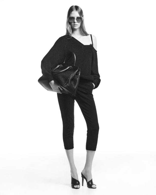 "من الفجر حتى الغسق"... أناقة مجموعة إيلي صعب Resort 2026 لكل لحظة