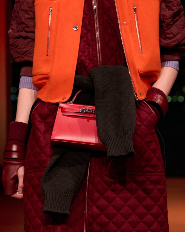 Hermès تكتب فصلًا ثانيًا في شنغهاي... مجموعة خريف وشتاء 2025 مستعدة للانطلاق!
