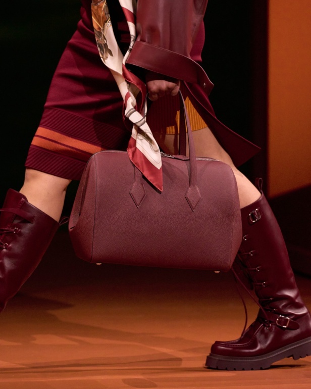 Hermès تكتب فصلًا ثانيًا في شنغهاي... مجموعة خريف وشتاء 2025 مستعدة للانطلاق!