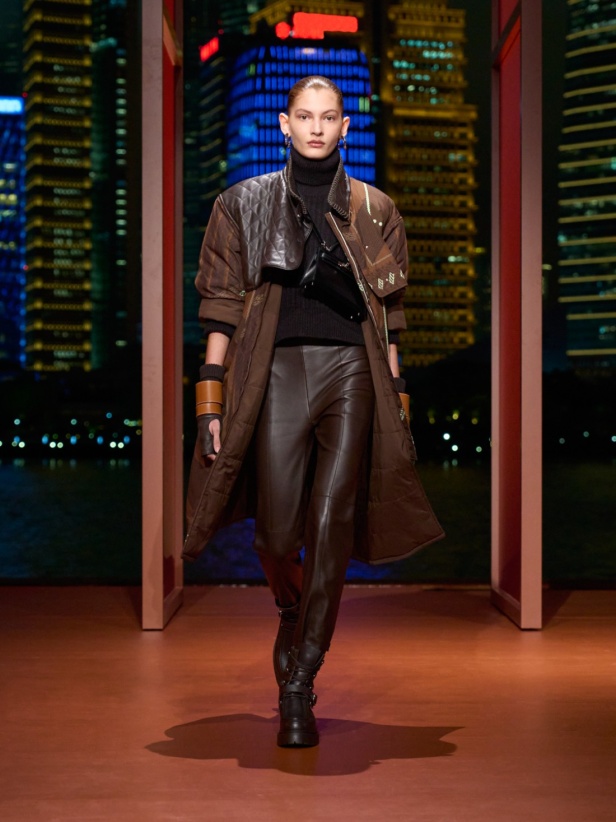 Hermès تكتب فصلًا ثانيًا في شنغهاي... مجموعة خريف وشتاء 2025 مستعدة للانطلاق!