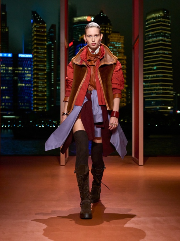 Hermès تكتب فصلًا ثانيًا في شنغهاي... مجموعة خريف وشتاء 2025 مستعدة للانطلاق!