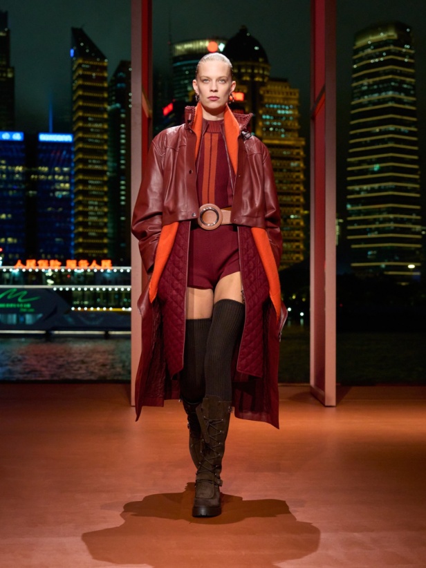 Hermès تكتب فصلًا ثانيًا في شنغهاي... مجموعة خريف وشتاء 2025 مستعدة للانطلاق!
