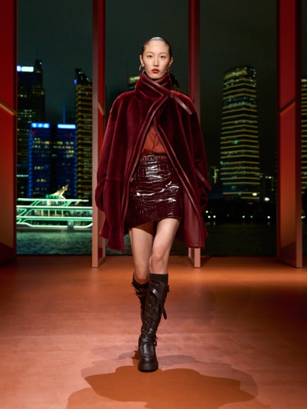 Hermès تكتب فصلًا ثانيًا في شنغهاي... مجموعة خريف وشتاء 2025 مستعدة للانطلاق!