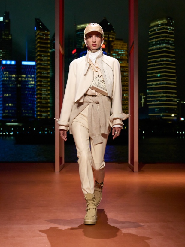 Hermès تكتب فصلًا ثانيًا في شنغهاي... مجموعة خريف وشتاء 2025 مستعدة للانطلاق!
