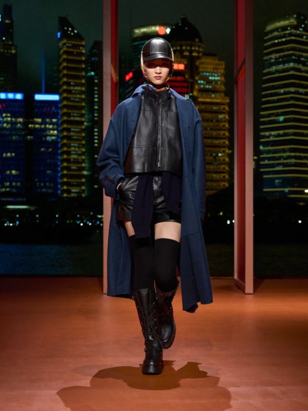 Hermès تكتب فصلًا ثانيًا في شنغهاي... مجموعة خريف وشتاء 2025 مستعدة للانطلاق!