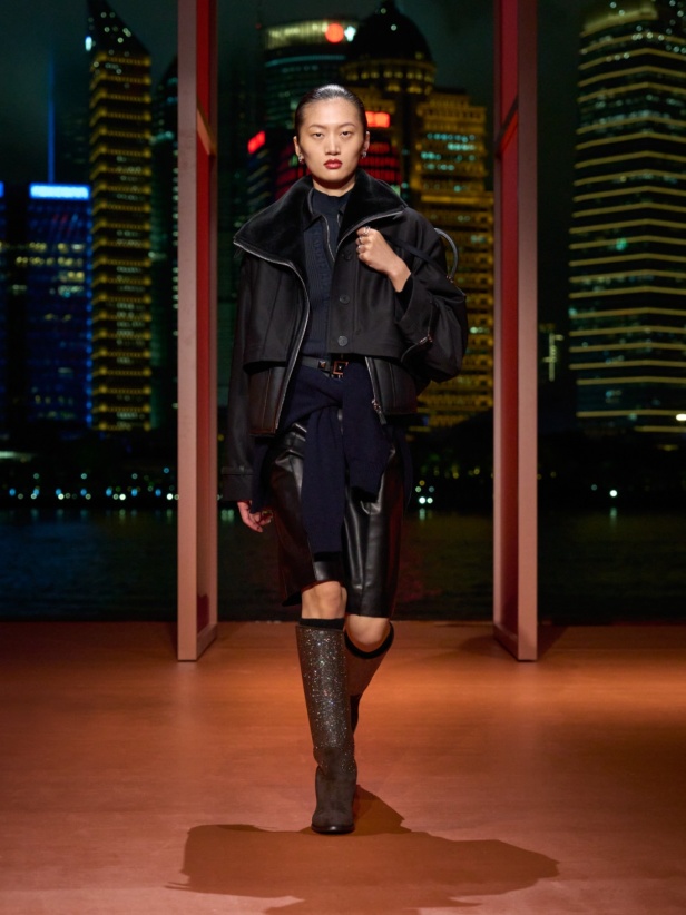 Hermès تكتب فصلًا ثانيًا في شنغهاي... مجموعة خريف وشتاء 2025 مستعدة للانطلاق!