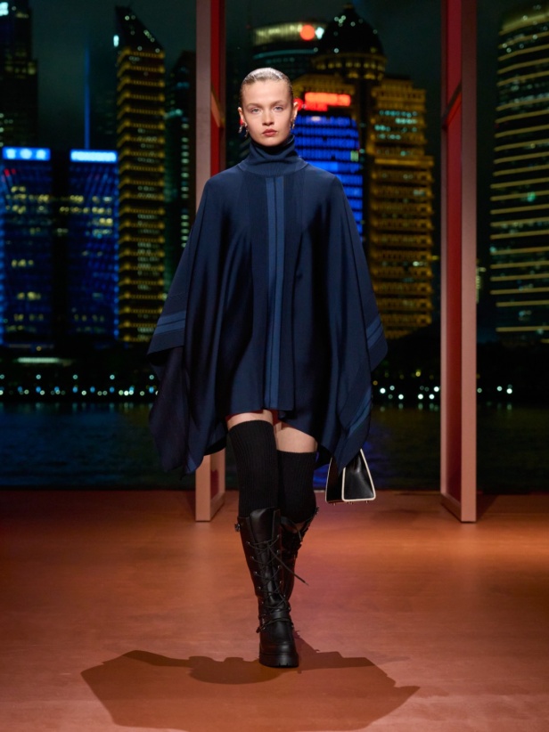 Hermès تكتب فصلًا ثانيًا في شنغهاي... مجموعة خريف وشتاء 2025 مستعدة للانطلاق!