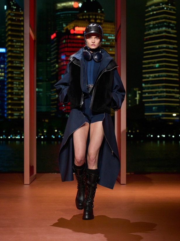 Hermès تكتب فصلًا ثانيًا في شنغهاي... مجموعة خريف وشتاء 2025 مستعدة للانطلاق!