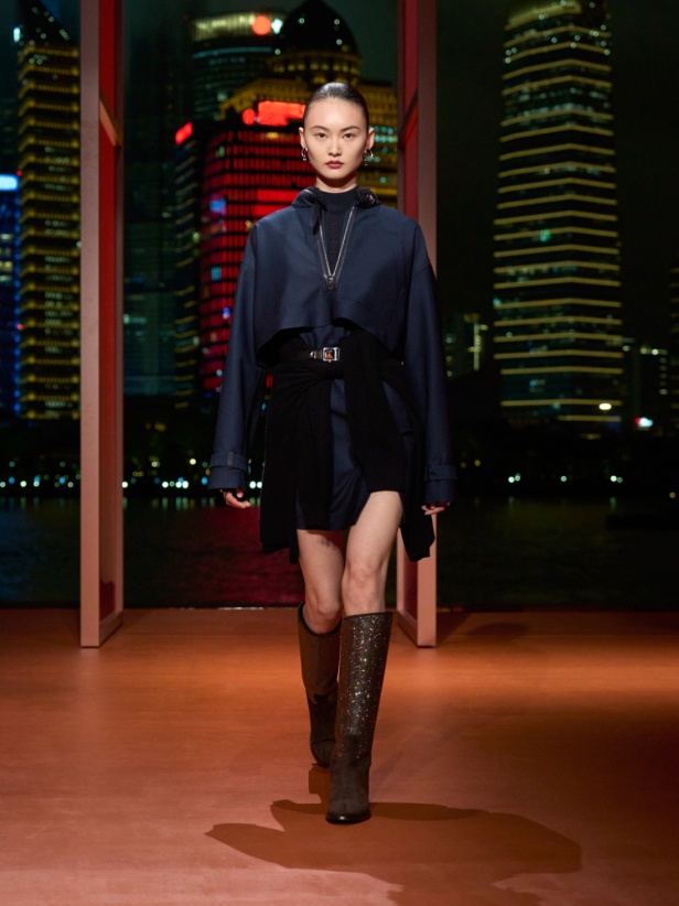 Hermès تكتب فصلًا ثانيًا في شنغهاي... مجموعة خريف وشتاء 2025 مستعدة للانطلاق!