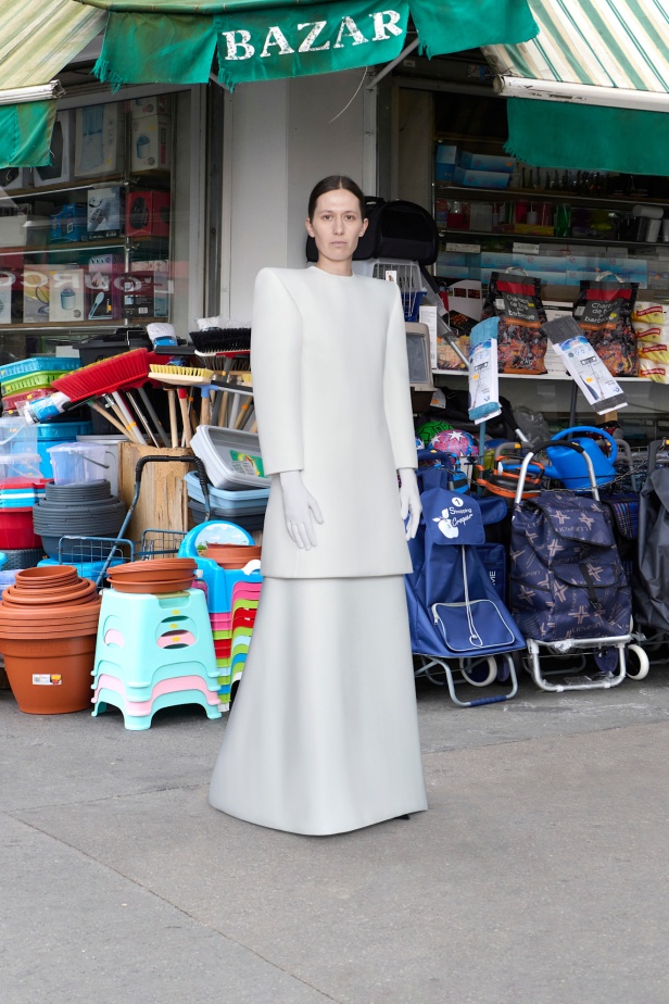 مجموعة Balenciaga للأزياء الراقية لخريف وشتاء 2025-2026