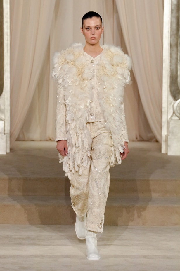 مجموعة Chanel للأزياء الراقية لموسم خريف وشتاء 2025-2026