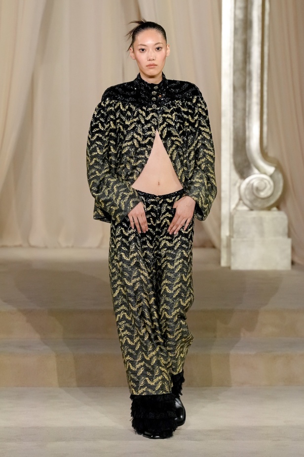 مجموعة Chanel للأزياء الراقية لموسم خريف وشتاء 2025-2026